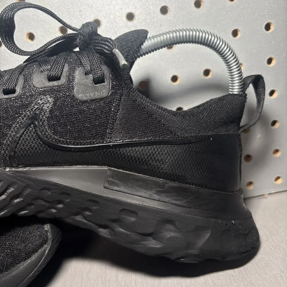 Nike React Infinity Run Flyknit Shoes Mens Sz 7 Womens Sz 8.5 Triple Black